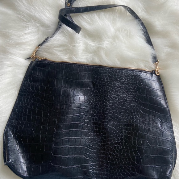 H&M BAG FOR SALE 🔥🔥🔥 - Picture 2 of 4